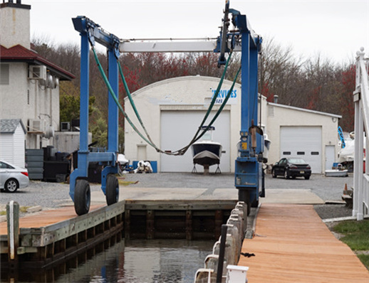 25 ton travel lift