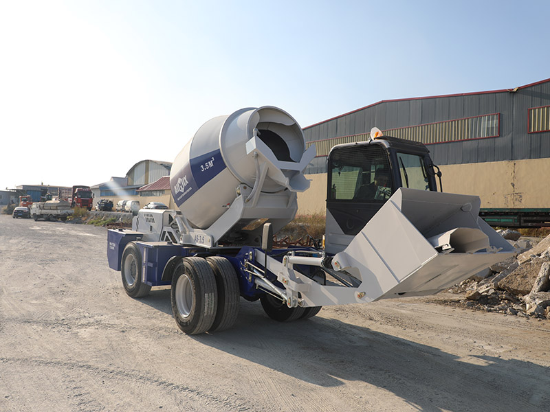 Self Loading Concrete Mixer Advantages