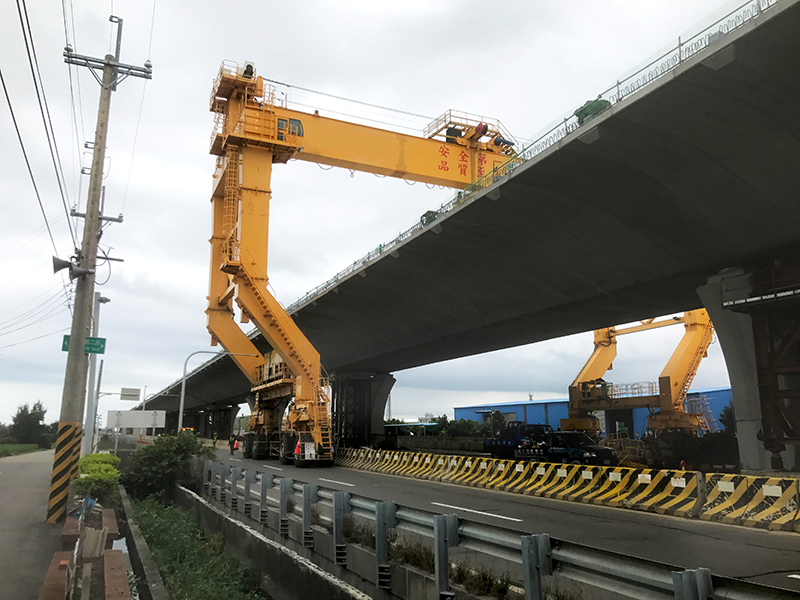 Gantry Crane for Bridge Construction