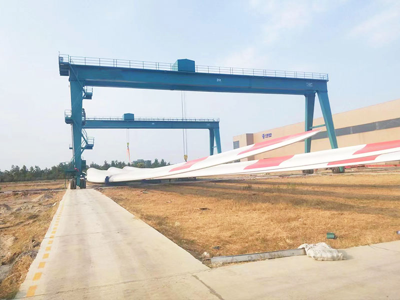 RTG Crane Solutions for Wind Blade Handling