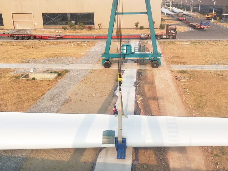 RTG Cranes Optimize Wind Turbine Blade Storage Logistics